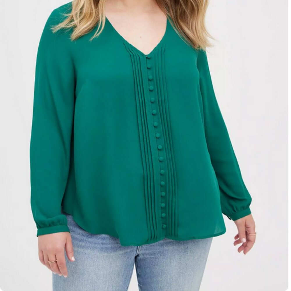 Green V-Neck Pintuck Button-Front Blouse